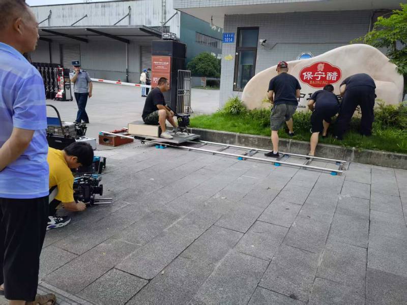 让胡路区广告片拍摄公司核心优势：全流程服务，让品牌广告片省心更出彩
